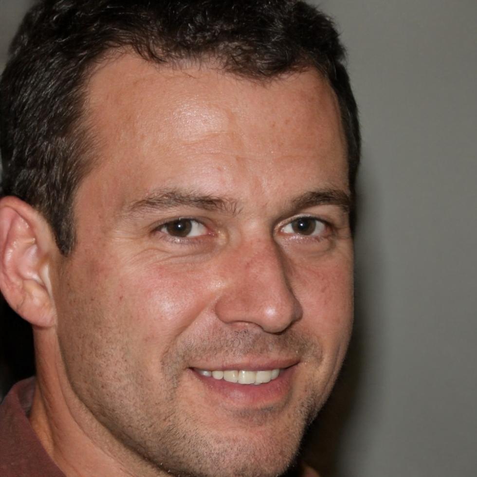 Magnus Thorwald in einer Krafthaltung